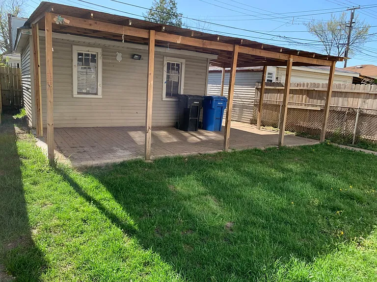2304 N Laramie Ave #1 — Photo 10