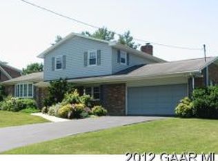 325 Lee Dr, Waynesboro, VA 22980