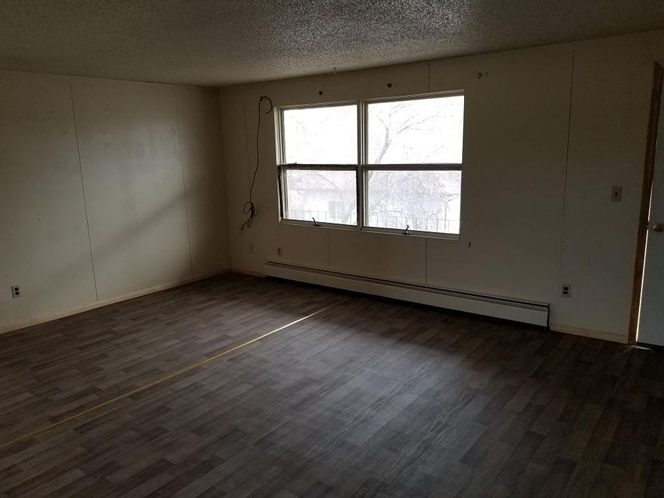 JGOFF Colonial 309 N 9th St Miles City MT Zillow