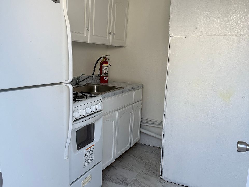 1st image of 557 Morse Ave
