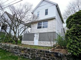 325 Simpson St, Dupont, PA 18641