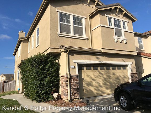 3rd image of 12 Egret Ln