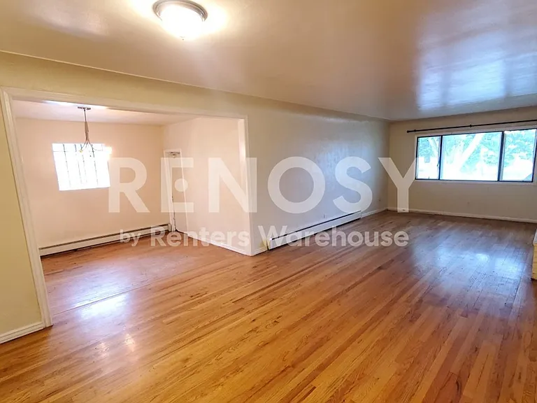2225 S Cherry St — Photo 3