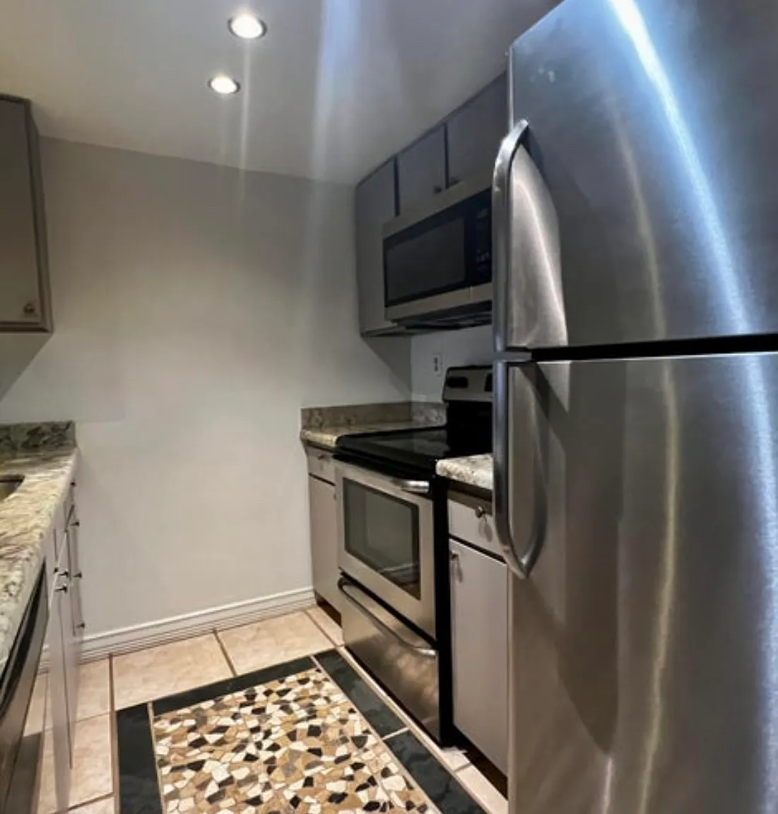 1 bed, 576 sqft, $1,099 — Photo 3