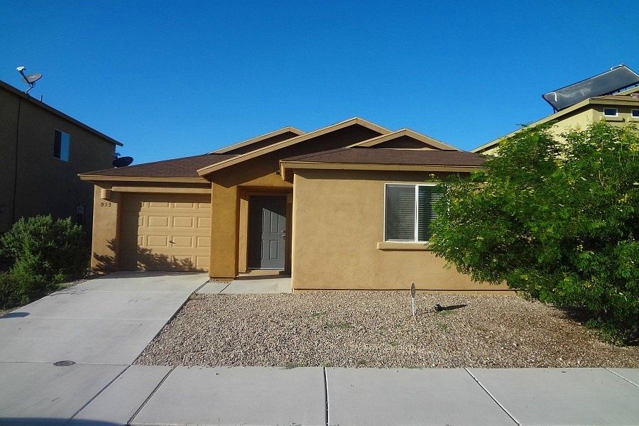 1st image of 913 E Robert Hansen Dr