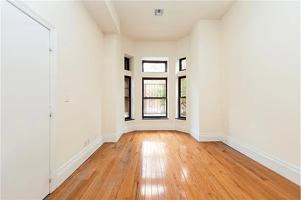 Rented by D'Andrea Craig Realty | media 15