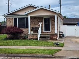 1693 Marion Ave, Lincoln Park, MI 48146