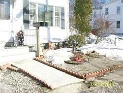 2nd image of 187 Bay St