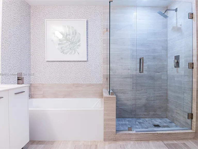 1300 Brickell Bay Dr #1608 — Photo 13