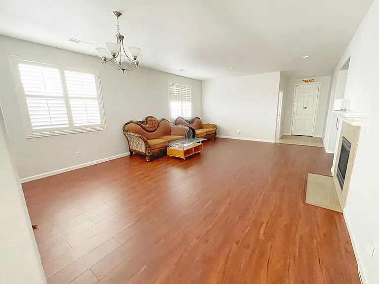 9819 Joebar Cir — Photo 3
