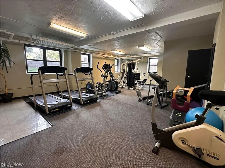 11720 Edgewater Dr #908 — Photo 11