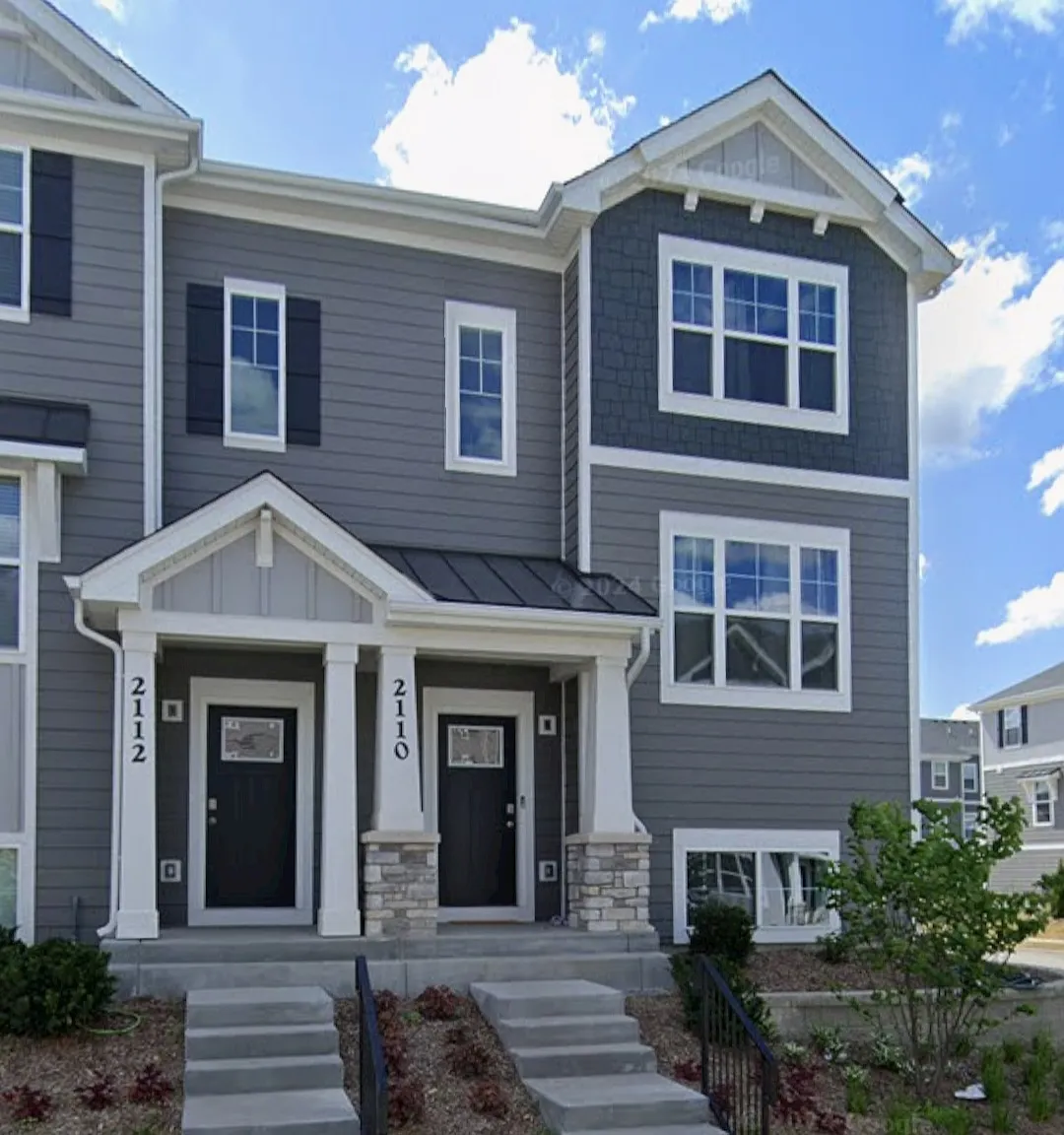 3 bed, 2.5 bath, 1752 sqft, $3,500 — Photo 1