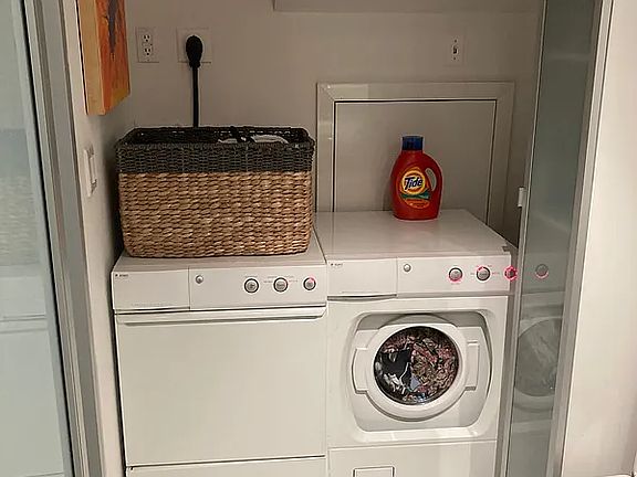 5th image of 542 Saint Marks Ave APT 702