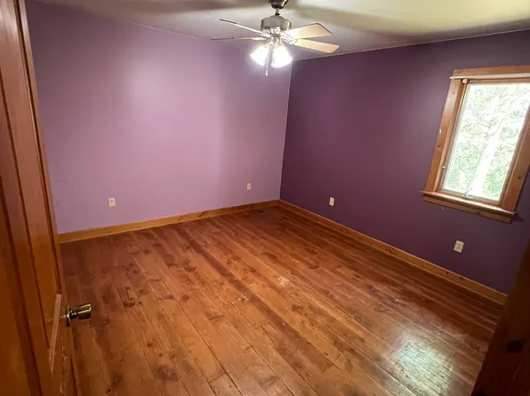 3709 W 11th Ave, Hutchinson, KS 67501