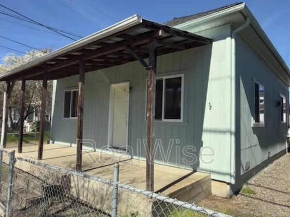 328 SE Lane Ave, Roseburg, OR 97470