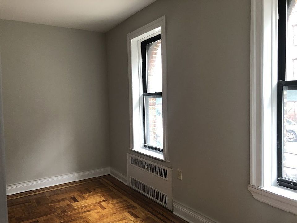 1st image of 141 E 19th St APT 1I