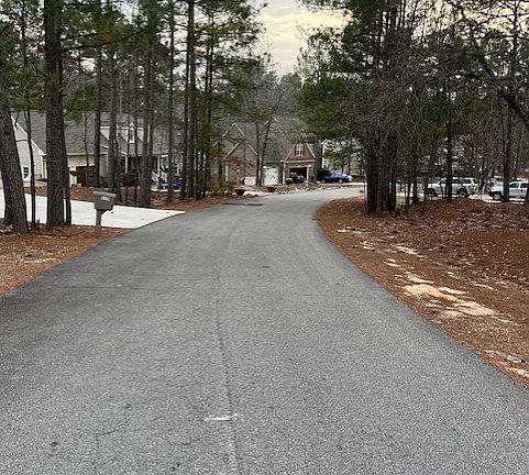4th image of 112 Lotus Ln