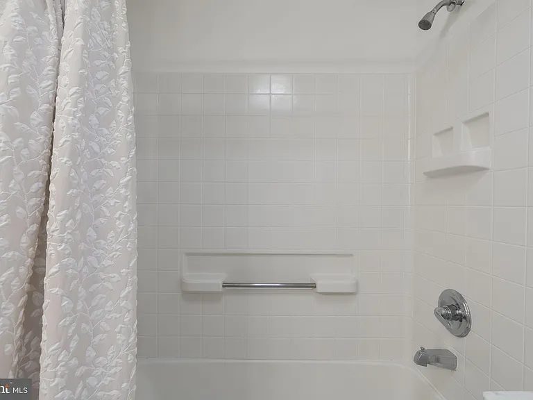 3005 S Leisure World Blvd #211 — Photo 23