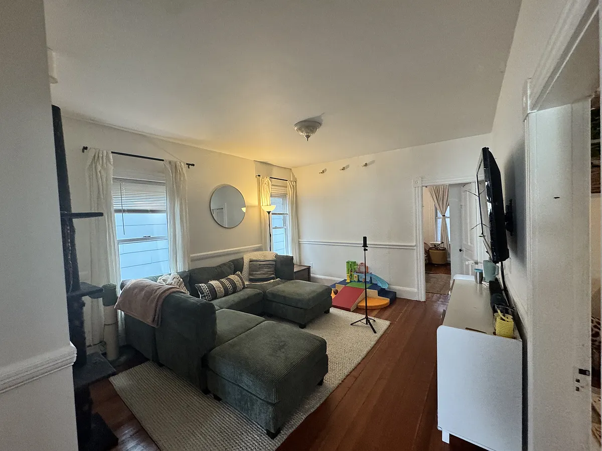 Building Photo - 58 Brookside Ave #2