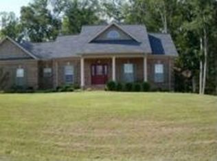 577 Lillian Ln, Anniston, AL 36207