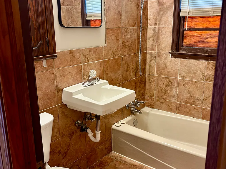 870 S Whittier Rd — Photo 4