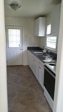 3rd image of 37 Gumwood Dr