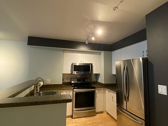 3rd image of 8300 Oceanview Ter APT 311