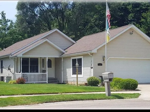 1735 Woodland Dr, Elkhart, IN 46514