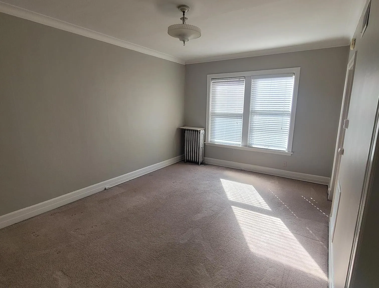 1214 W Sprague Ave — Photo 3