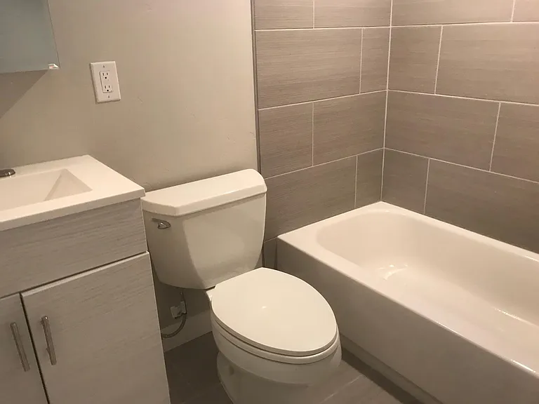 776 N 1300 W — Photo 16