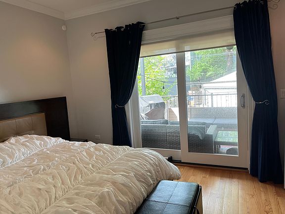 5th image of 3130 W Fullerton Ave APT 1W