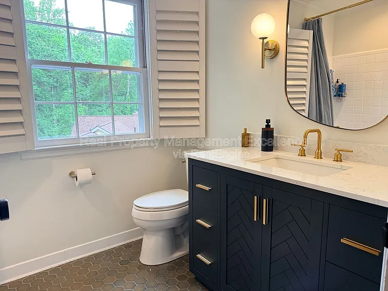 1208 Nottingham Dr — Photo 32
