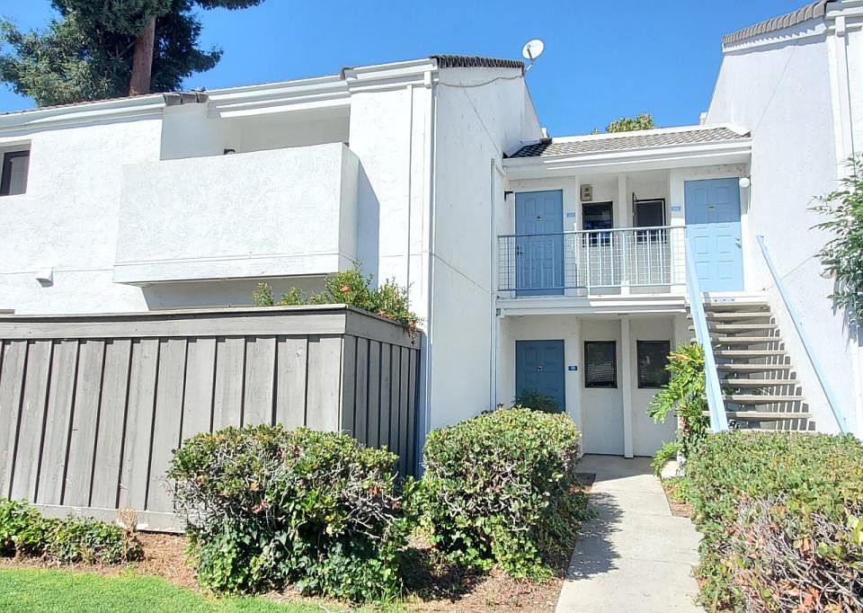 1st image of 1055 N Capitol Ave APT 25