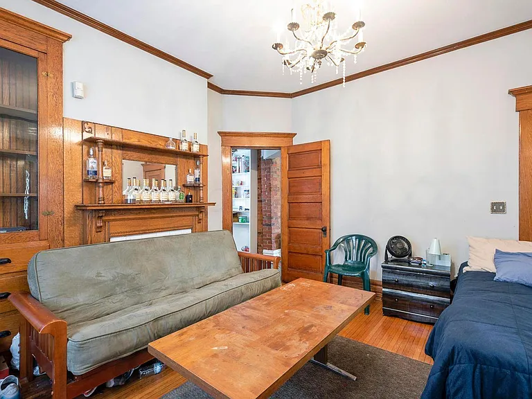 400 E Oakland Ave — Photo 8