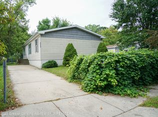 2013 Moffitt St, Lansing, MI 48911