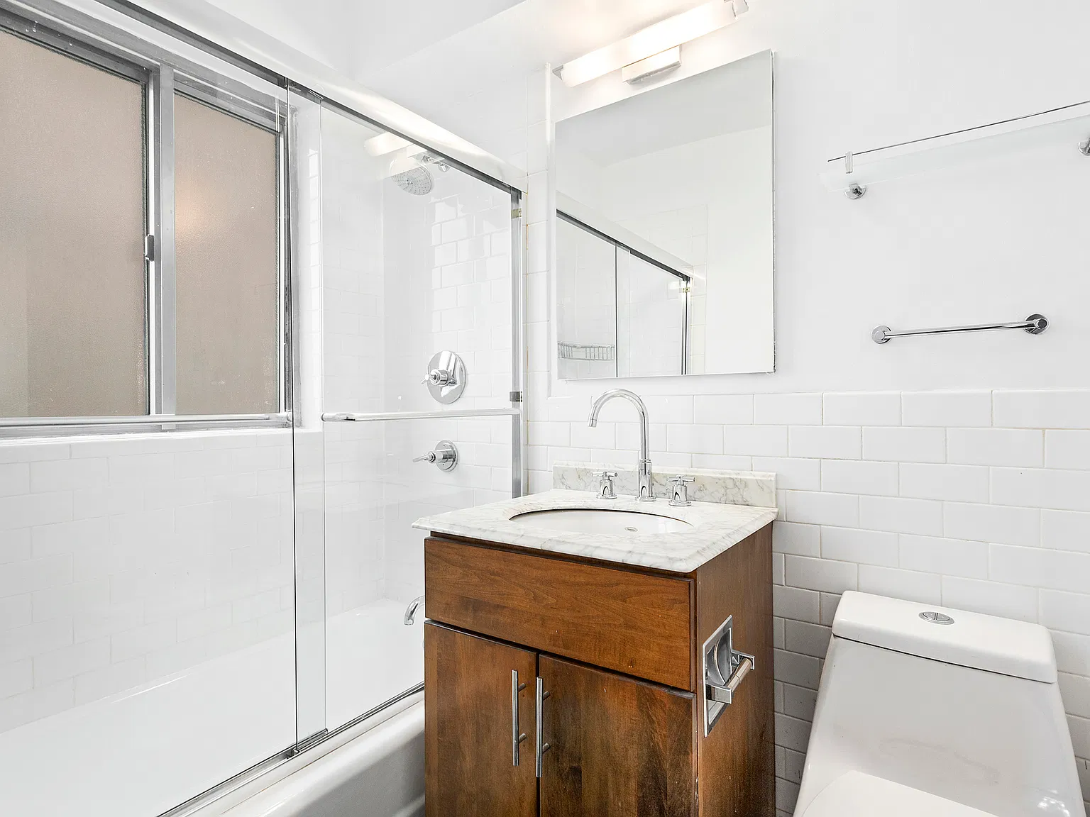 175 West 12th Street — Photo 4
