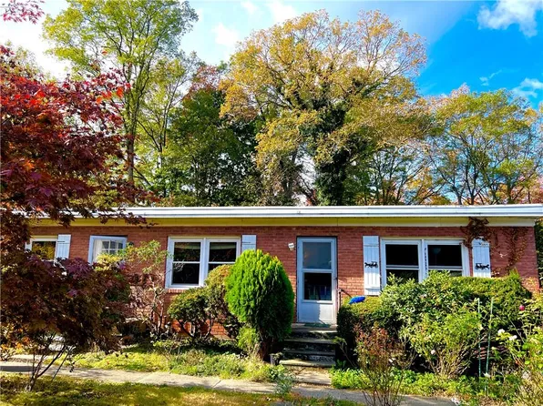 42 Dorothy Heights, Wappingers Falls, NY 12590