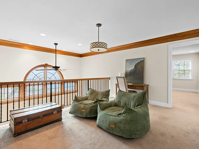 1464 Palisades Rd — Photo 25