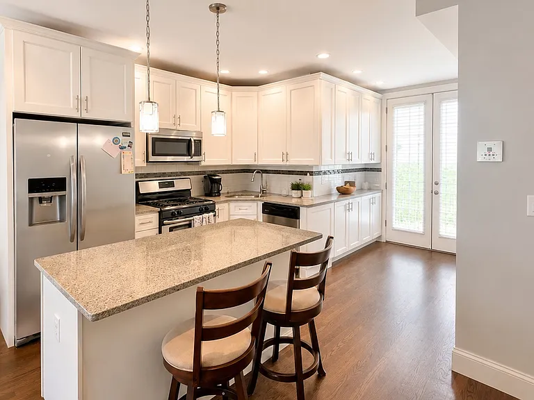 229 E St #1 — Photo 1