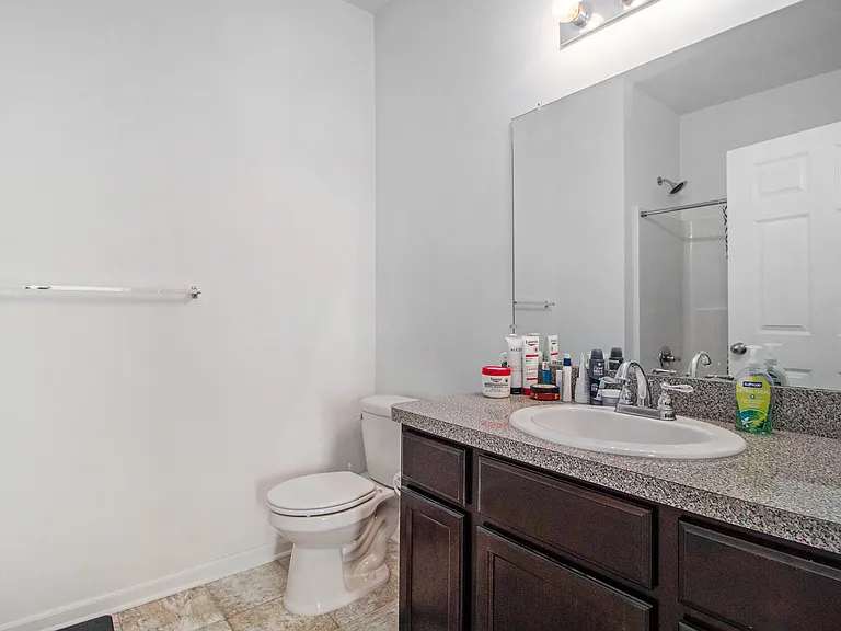1043 E Summerfield Glen Cir — Photo 9