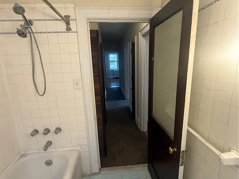 2403 W Allen St #2 — Photo 11