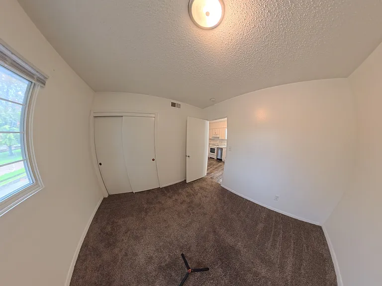214 NW Chapel Dr #1 — Photo 7