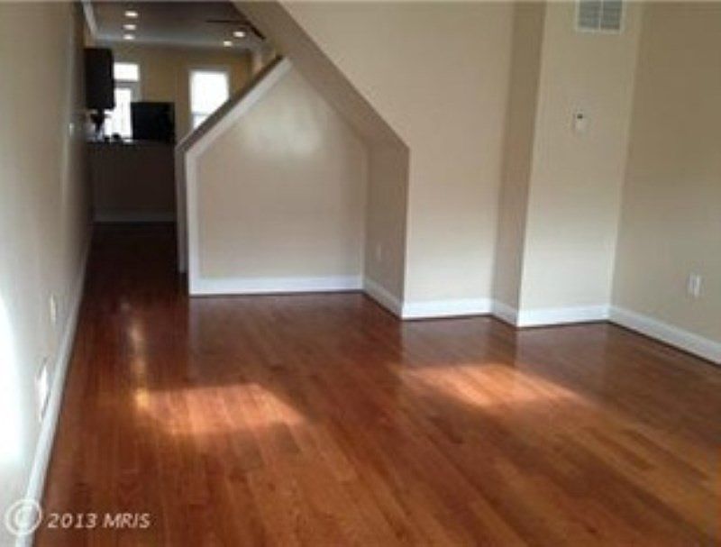2nd image of 442 E Lorraine Ave