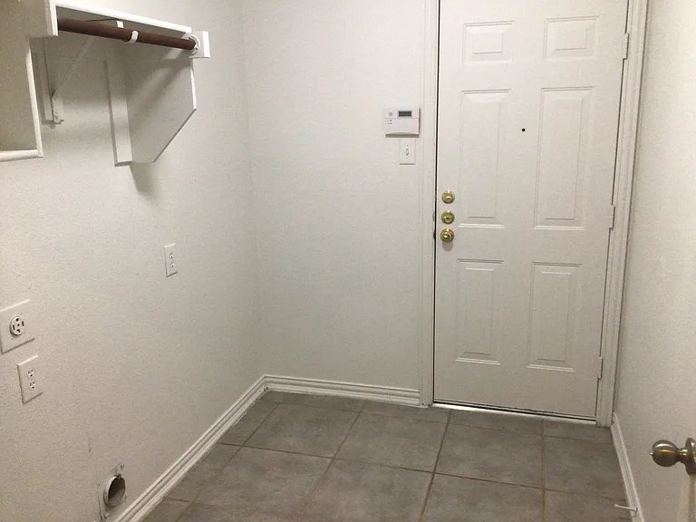 823 Fleetwood Cove Dr — Photo 28