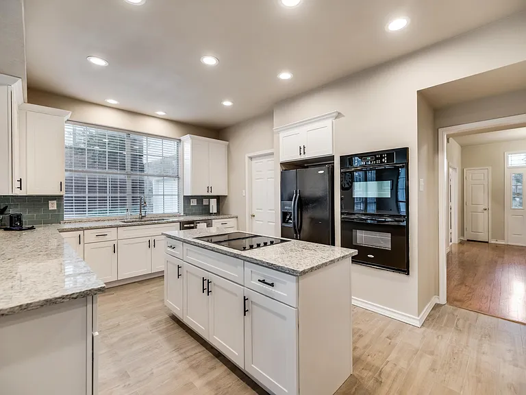 600 Post Oak Dr — Photo 20