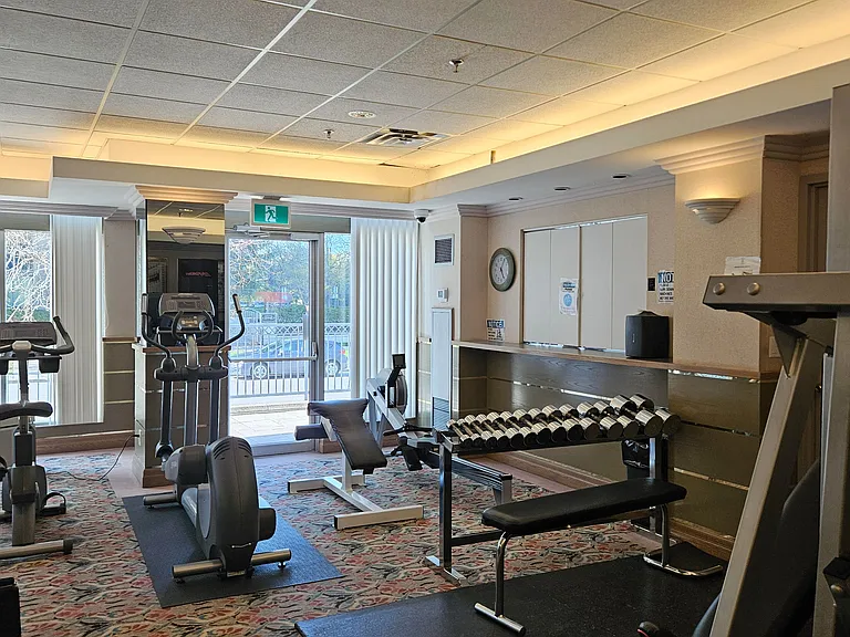 28 Hollywood Ave #607 — Photo 24