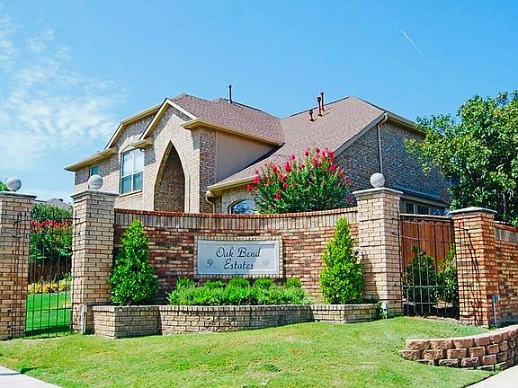 3rd image of 103 Oakbend Dr