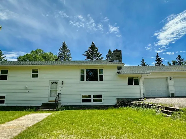 726 10th St S, Greenbush, MN 56726