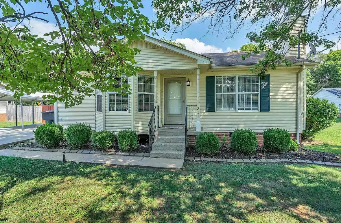 2 bed, 1100 sqft, $3,300 — Photo 3