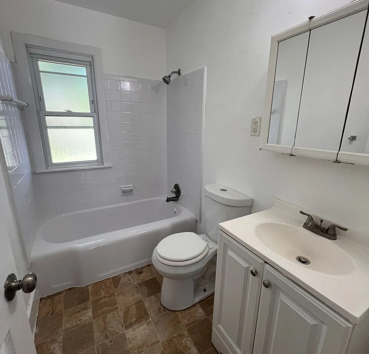 8832 Vaughan Street - Juntaio LLC - 1 — Photo 3